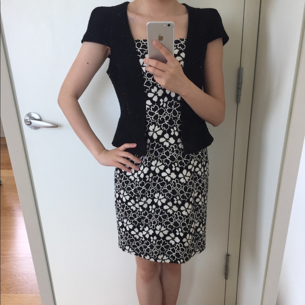 Short Sleeve Black and White Flower Midi Dress